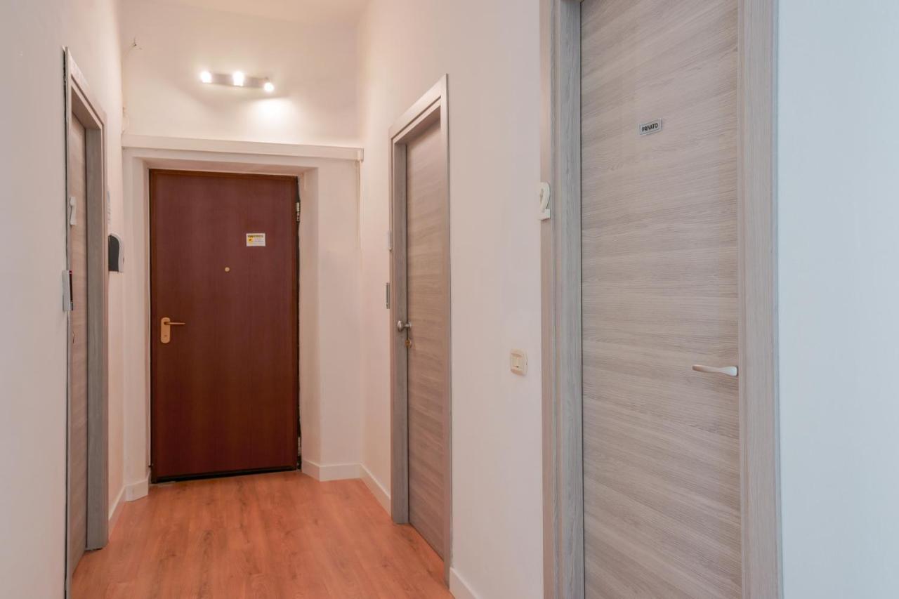 קליארי Bissenti Rooms - Eja Sardinia מראה חיצוני תמונה
