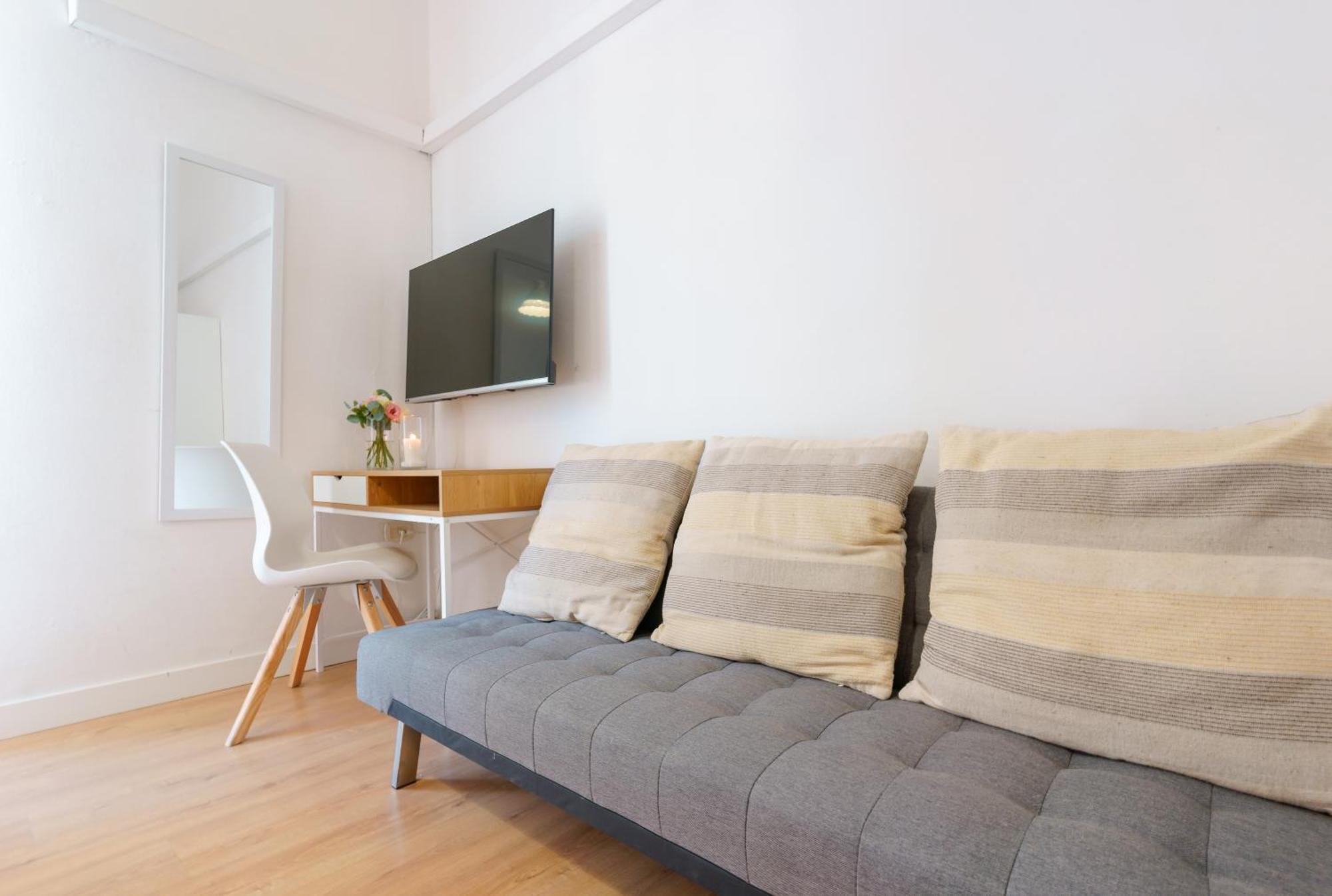 קליארי Bissenti Rooms - Eja Sardinia מראה חיצוני תמונה